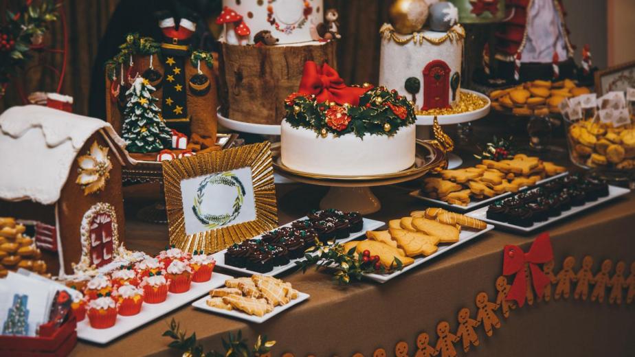 festive hot chocolate and holiday drinks with high sugar
