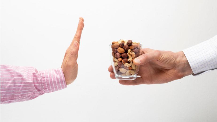 foods to avoid with braces popcorn nuts hard candy and gum
