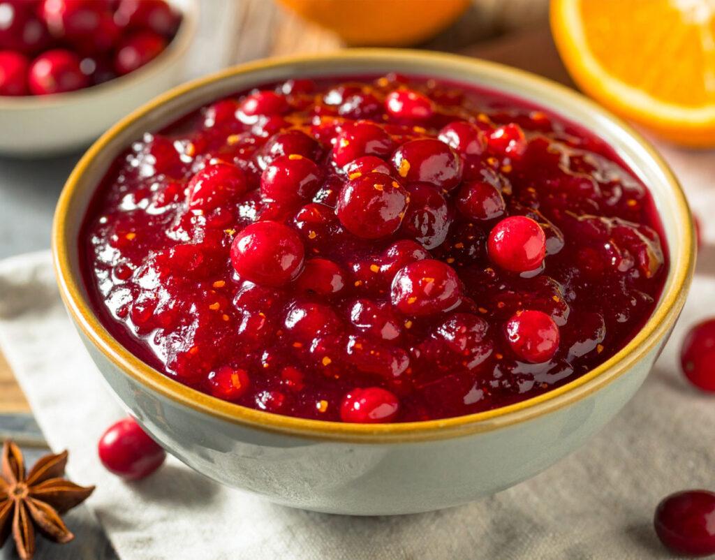 cranberry sauce sticky acidic stain risk teeth