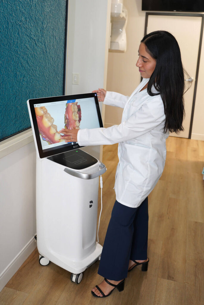 Clear Aligners in Carlsbad California – Smiles For Health dental clinic Near San Marcos, Oceanside, Winter Warm, Farr, Fallbrooks, San Diego, Solana, Pala Mesa, Leucadia, Mira Costa, Vista, Fairbanks, Carlsbad Village, Hidden Meadows