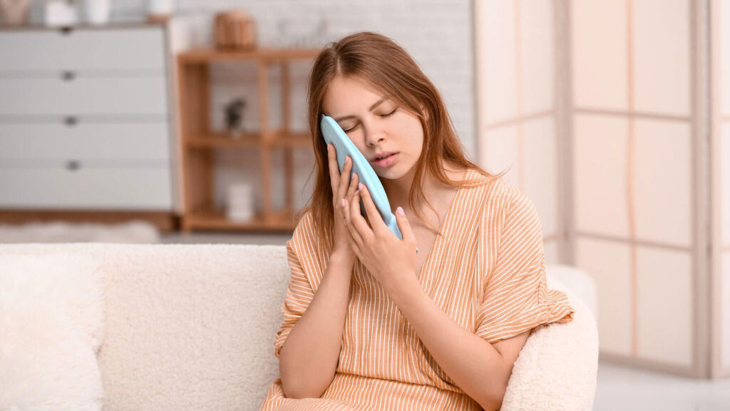 What You Can Do at Home with Have a Cracked Tooth