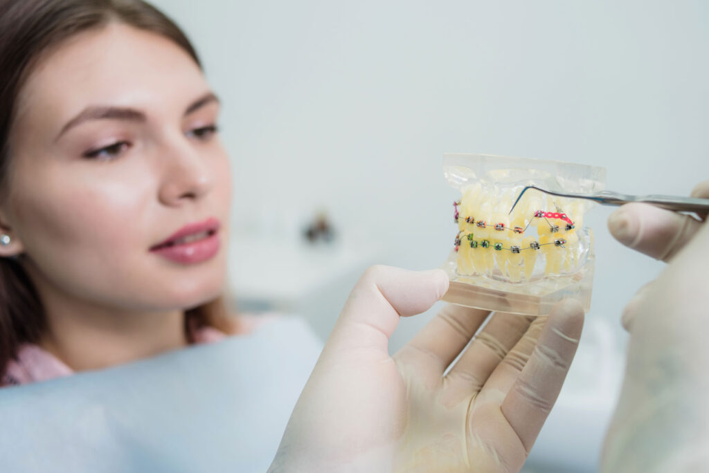 comparison between Invisalign and brackets