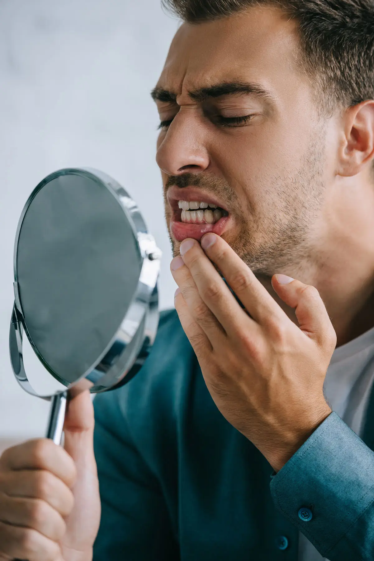 How exams and cleaning in Carlsbad help catch gum disease early