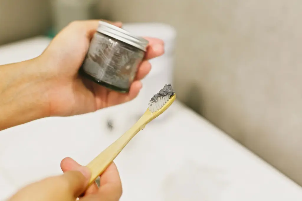 Charcoal-Toothpaste-Is-Safe-Because-It’s-Natural