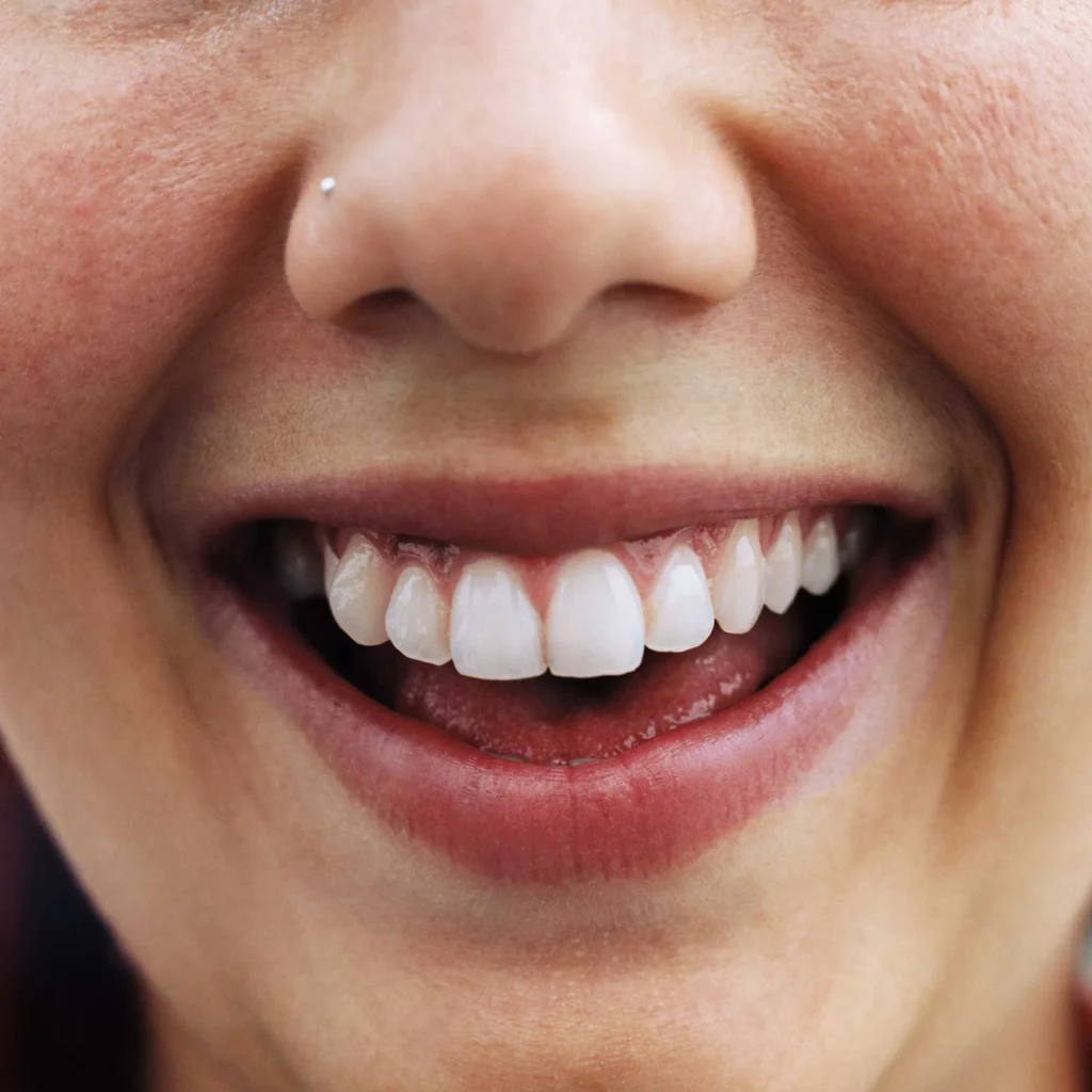 Hormonal-Changes-and-Oral-Health-After-40