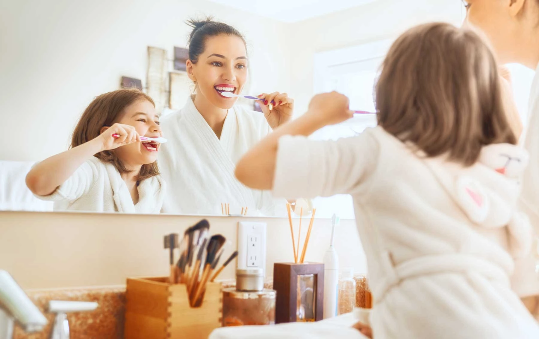 Small-Habits-That-Affect-Your-Oral-Health