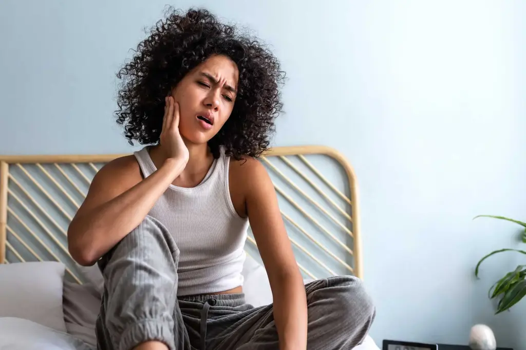 Tooth-Sensitivity-Common-Causes-and-Modern-Treatments