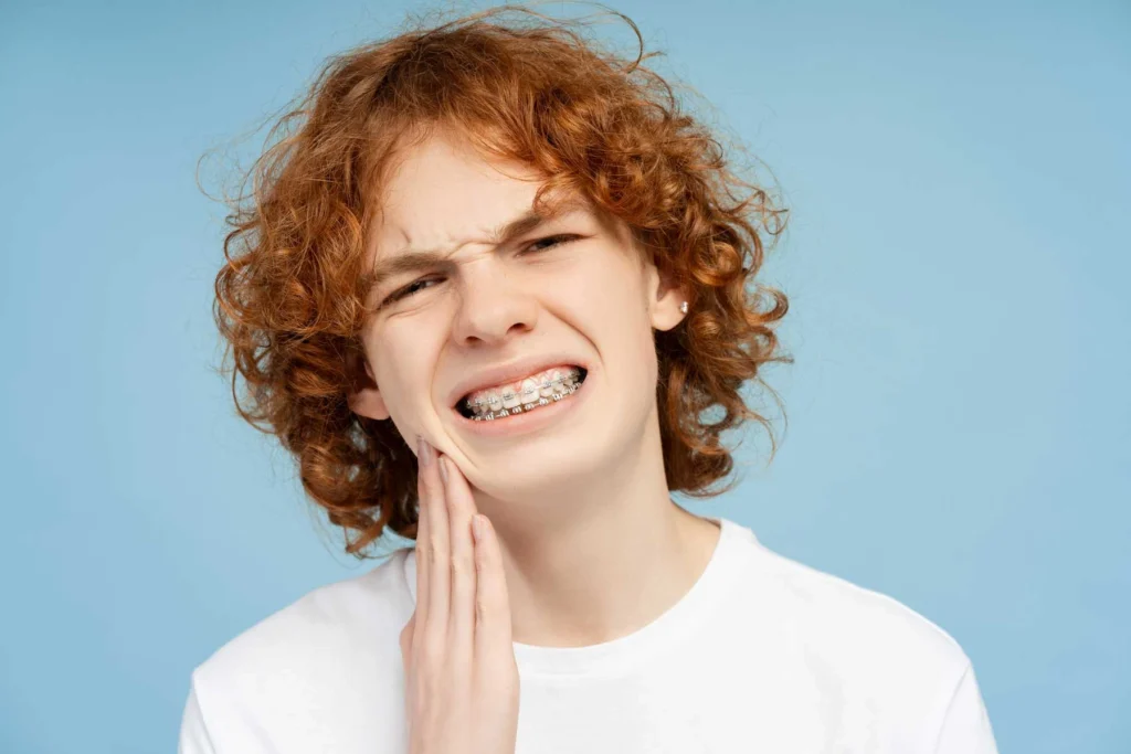 🚨 What to Do If Something Feels Wrong While You Are Traveling with Ongoing Dental Treatment